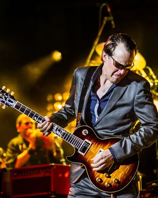 Joe Bonamassa Youngstown