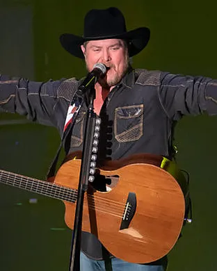 Tracy Lawrence Akron